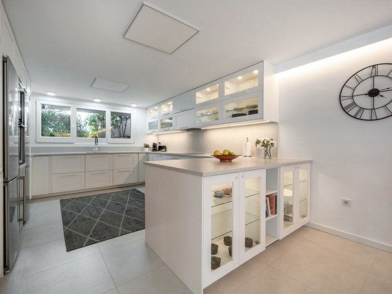 Town House for Sale in Marbella, Malaga, Nueva Andalucia 9