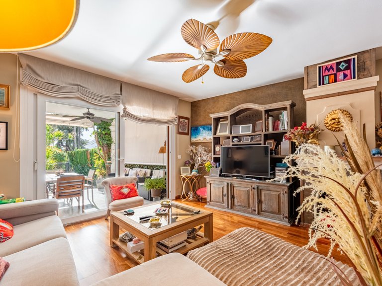 Semi-detached house for sale 9