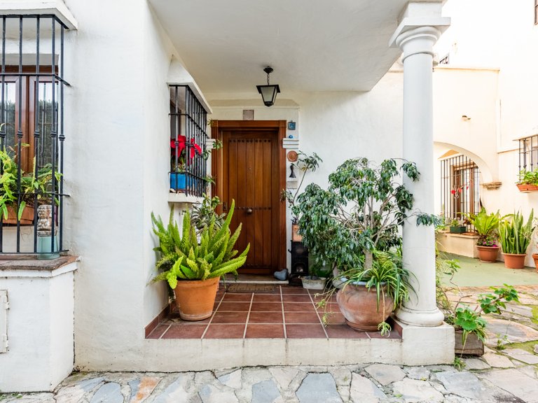 Semi-detached house for sale 27