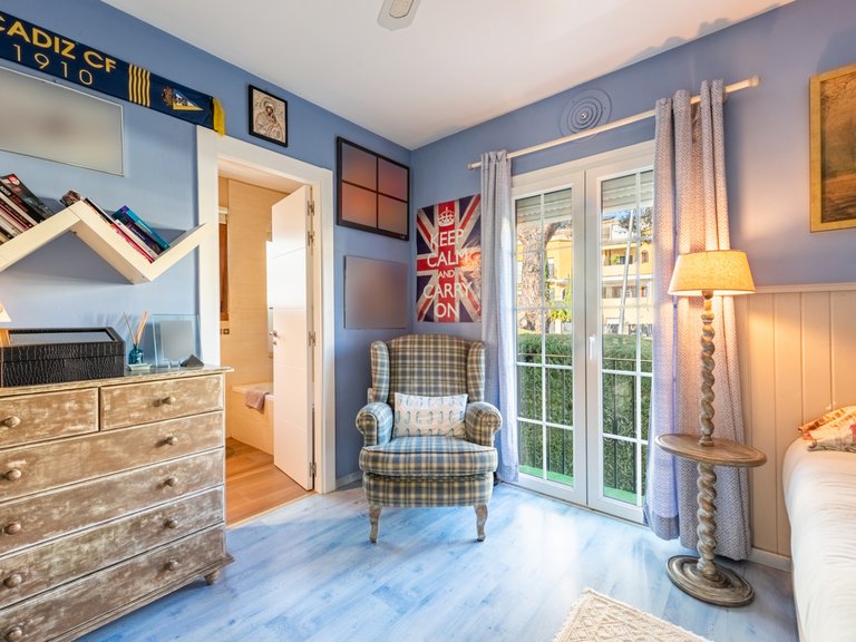 Semi-detached house for sale 20