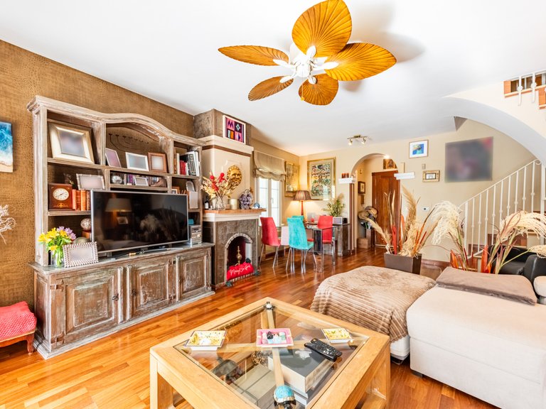 Semi-detached house for sale 12