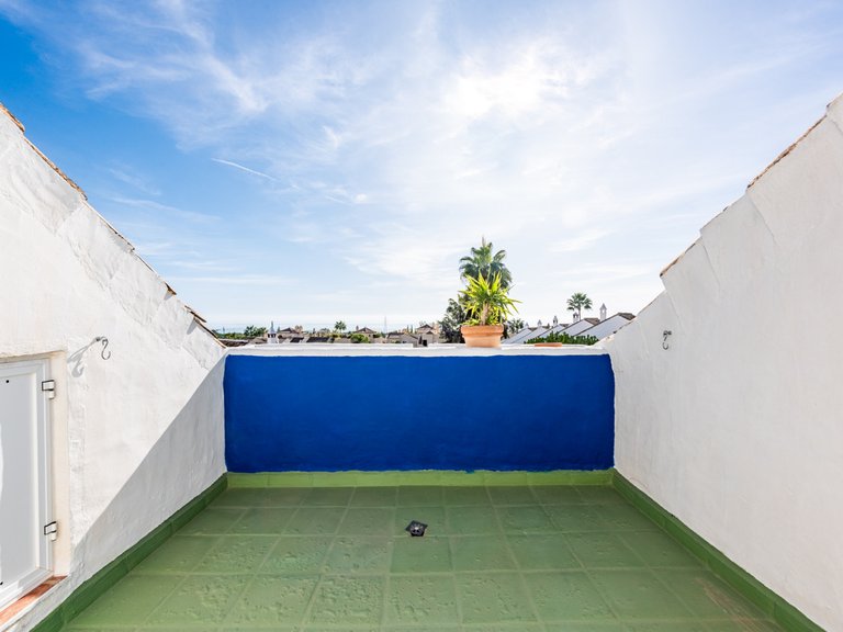 Semi-detached house for sale 26