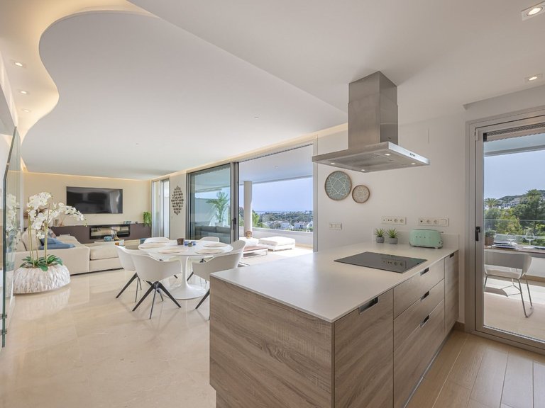 Town House for Sale in Benahavis, Malaga 3