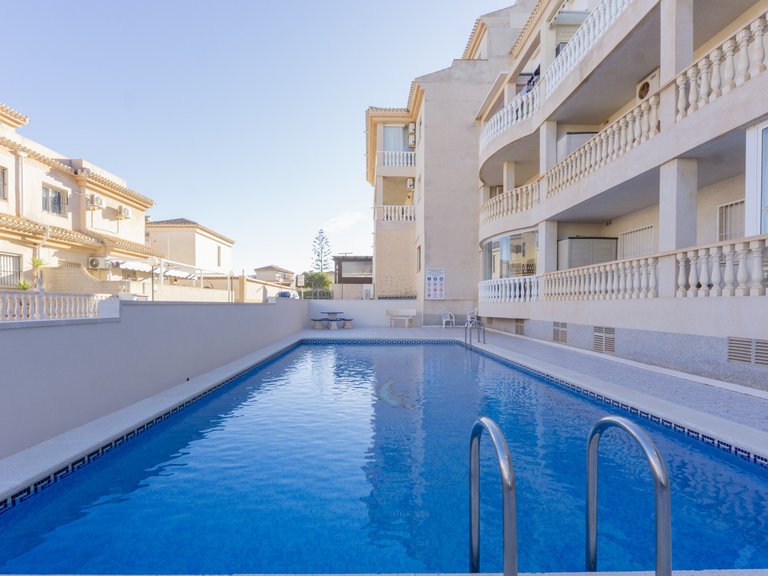 Apartment for sale in Orihuela Costa, Alicante 1