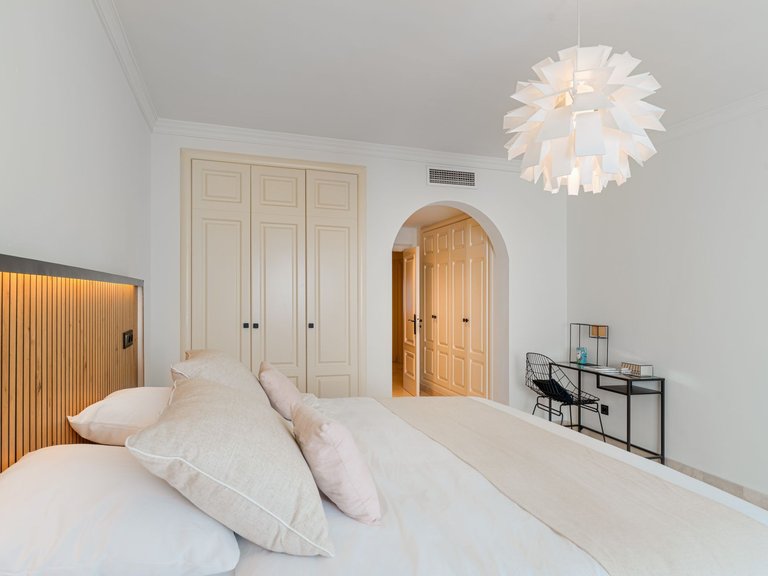 Apartment for Sale in Marbella, Malaga, Marbella Golden Mile 9