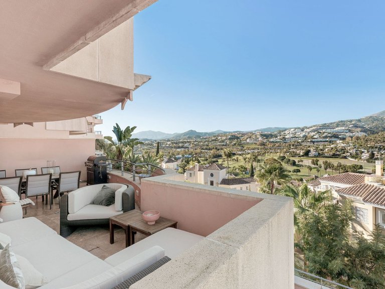 Apartment for Sale in Marbella, Malaga 1