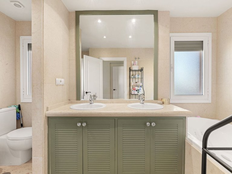 Apartment for Sale in Marbella, Malaga 11