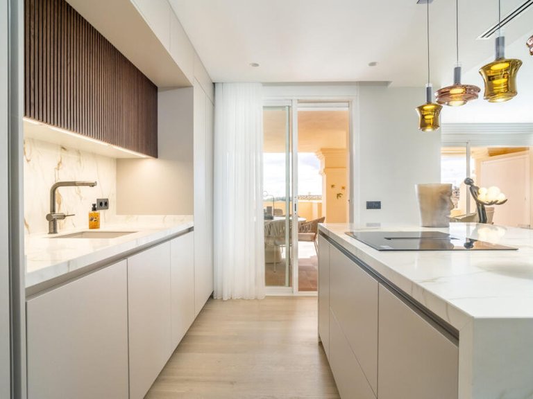 Apartment for Sale in Marbella, Malaga 37