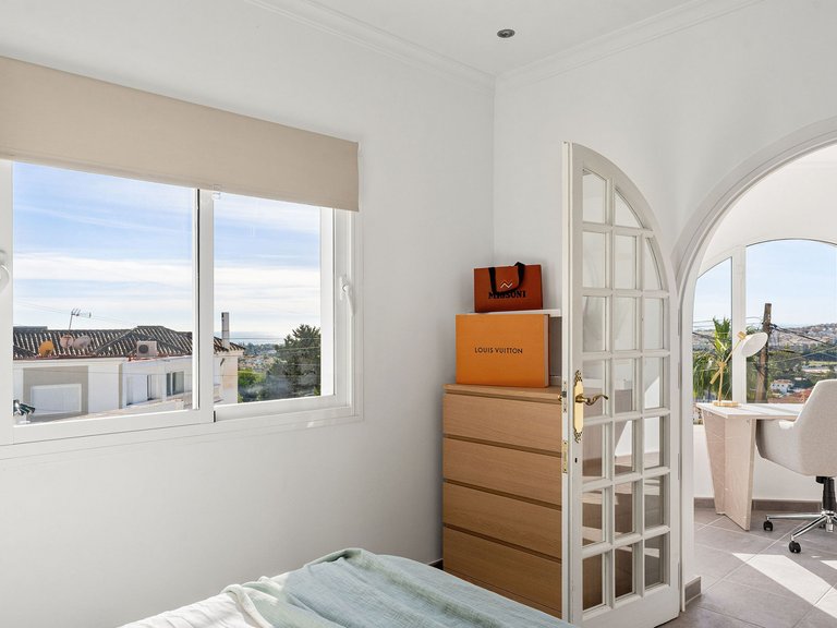 Town House for Sale in Marbella, Malaga, Nueva Andalucia 11