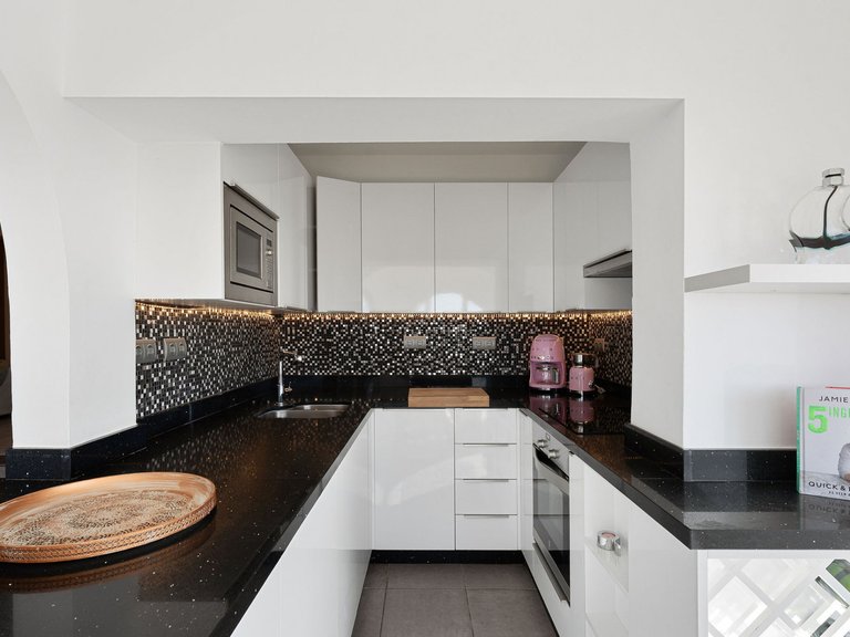 Town House for Sale in Marbella, Malaga, Nueva Andalucia 19