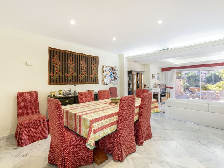 Town House for Sale in Marbella, Malaga, Nueva Andalucia 6