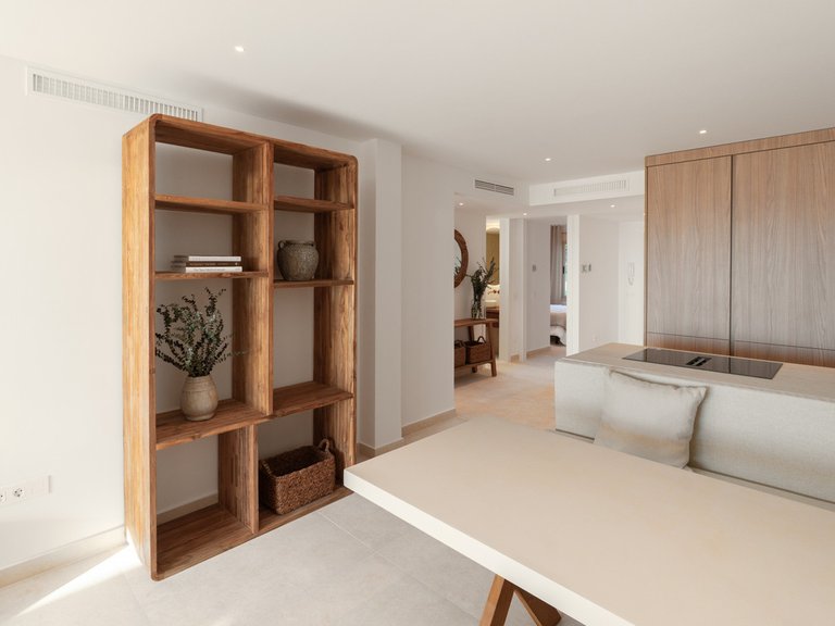 Apartment for Sale in Marbella, Malaga, Nueva Andalucia 8