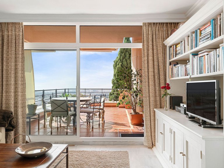 Apartment for Sale in Marbella, Malaga 2