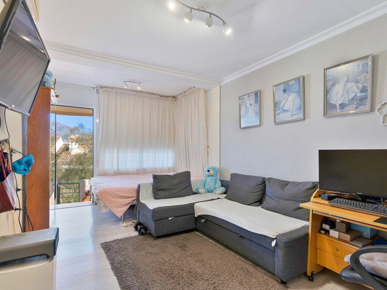 Apartment for Sale in Marbella, Malaga, Nueva Andalucia 5