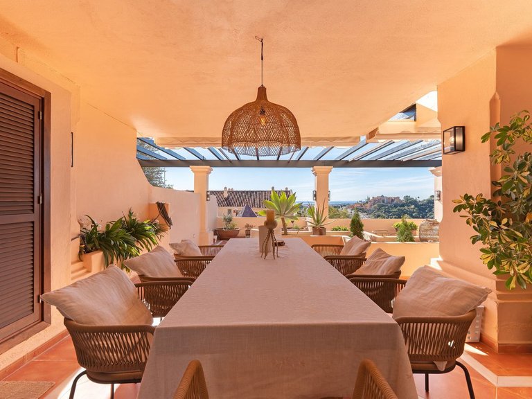 Apartment for Sale in Marbella, Malaga, Nueva Andalucia 21