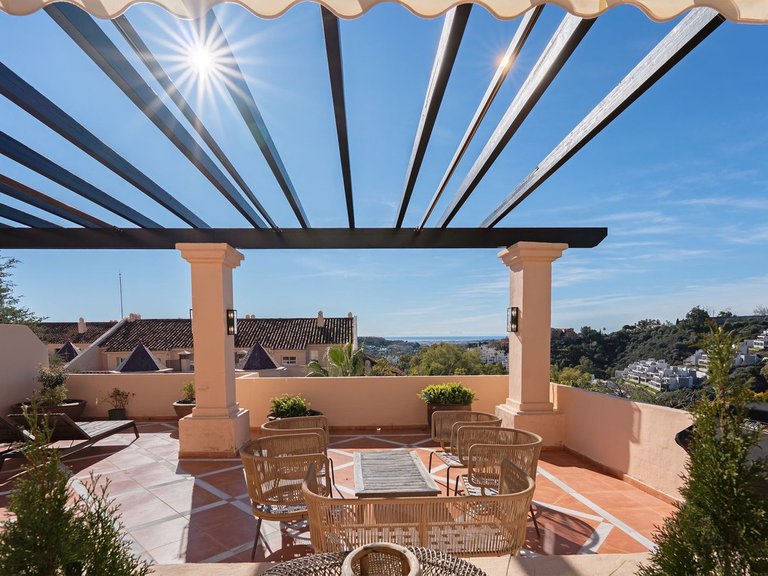 Apartment for Sale in Marbella, Malaga, Nueva Andalucia 23