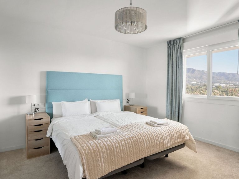 Penthouse for Sale in Marbella, Malaga 7