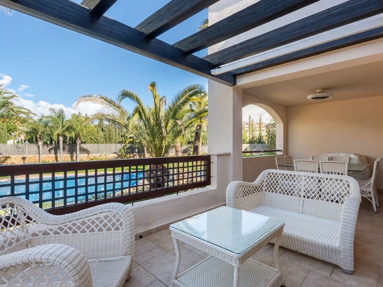 Apartment for Sale in Marbella, Malaga, Nueva Andalucia 2