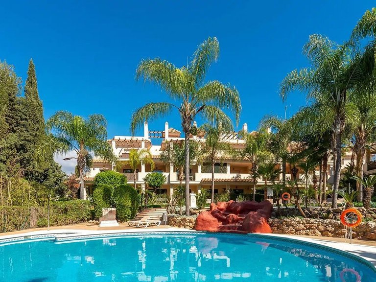Apartment for Sale in Marbella, Malaga 1