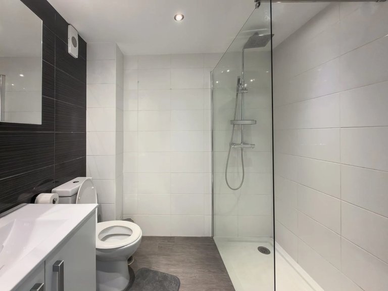 Apartment for Sale in Marbella, Malaga 11