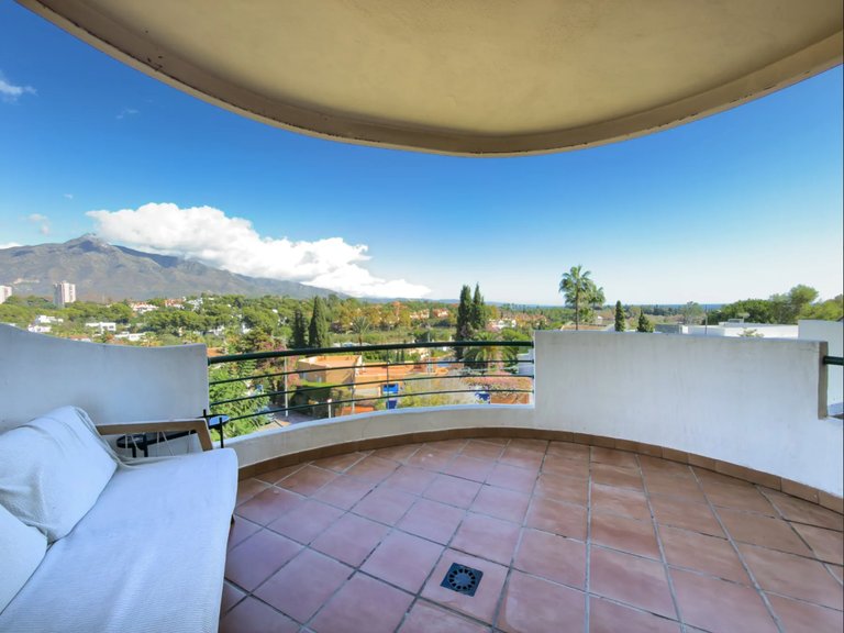 Apartment for Sale in Marbella, Malaga 2