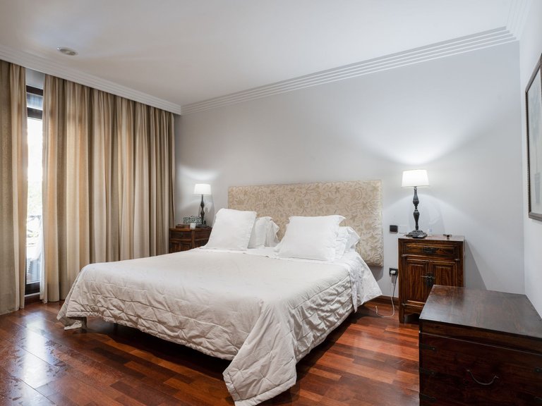 Apartamento en planta baja en Puerto Banús 14