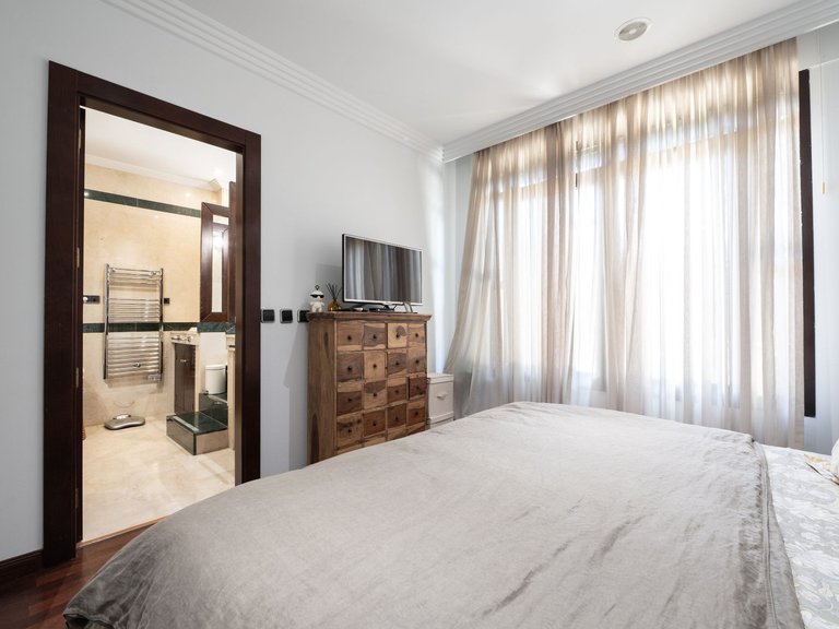 Apartamento en planta baja en Puerto Banús 8