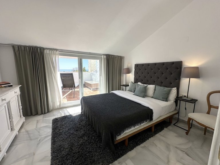 Town House for Sale in Marbella, Malaga, Nueva Andalucia 10