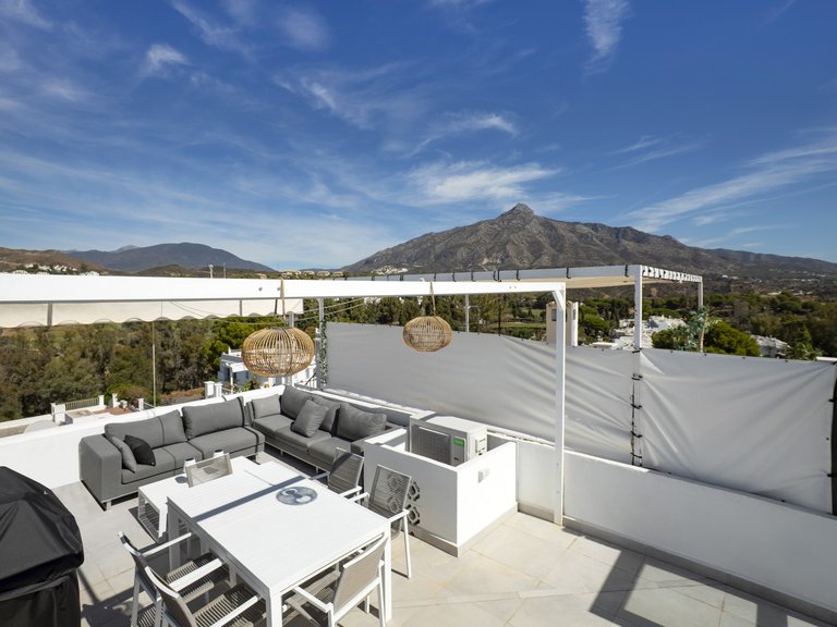 Penthouse for Sale in Marbella, Malaga 14
