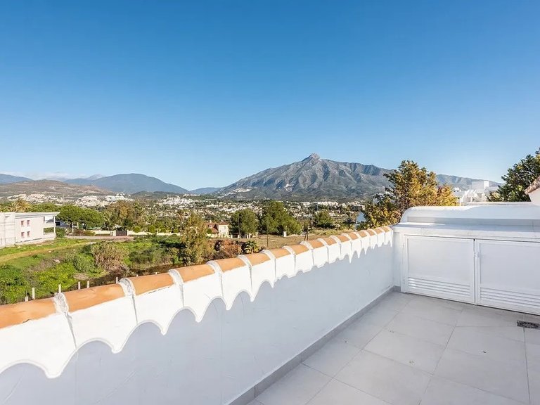 Town House for Sale in Marbella, Malaga 14