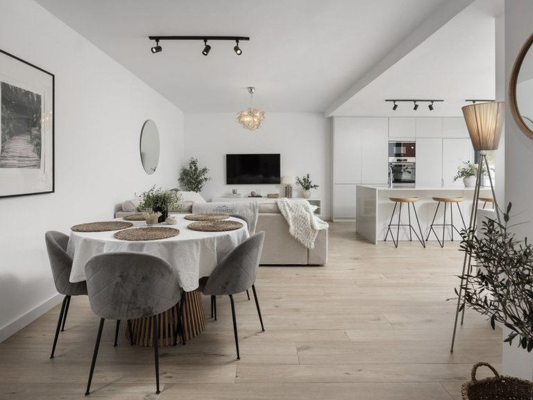 Semi-detached house for sale, San Pedro beachside. 3