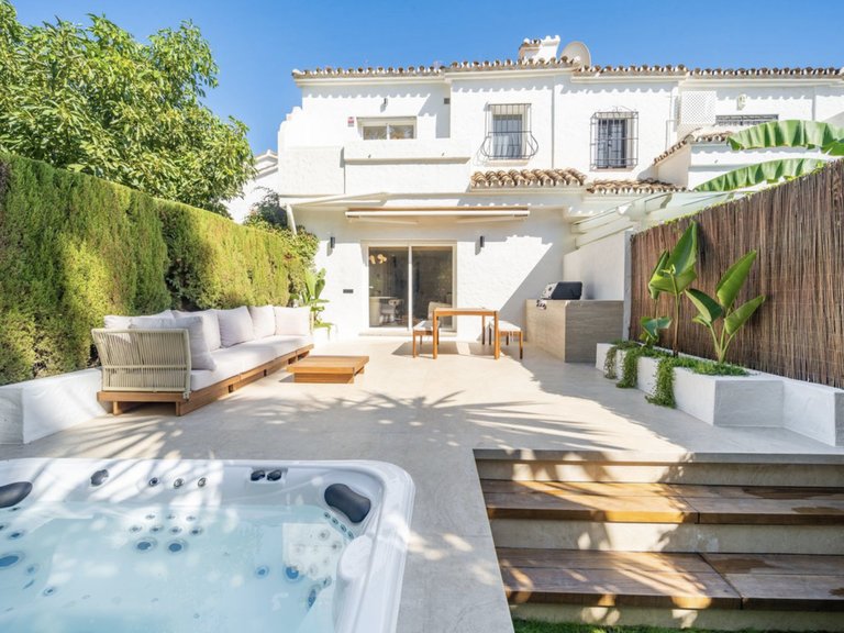 Town House for Sale in Marbella, Malaga 1