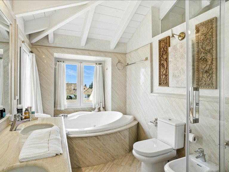 Town House for Sale in Marbella, Malaga 11