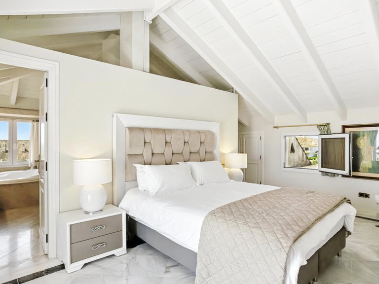 Town House for Sale in Marbella, Malaga 9