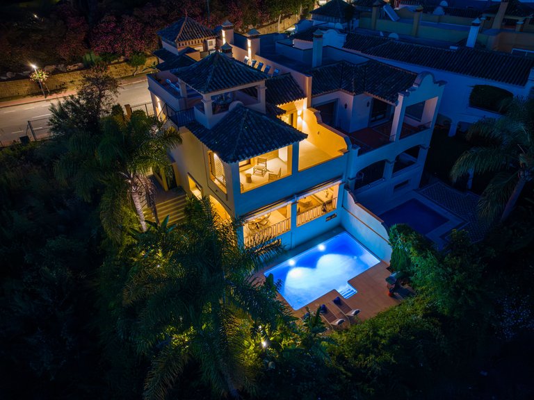 Parhus i ett gated complex av Vasari Resort. 6