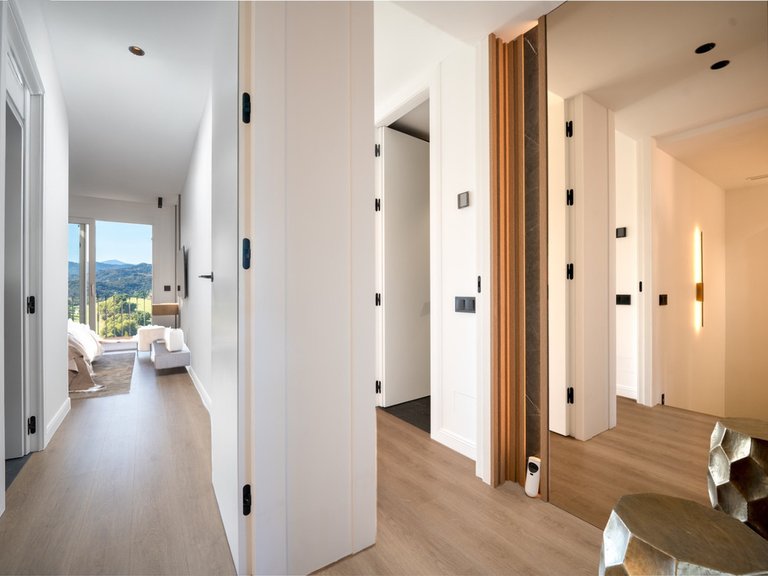 Town House for Sale in Benahavis, Malaga 13