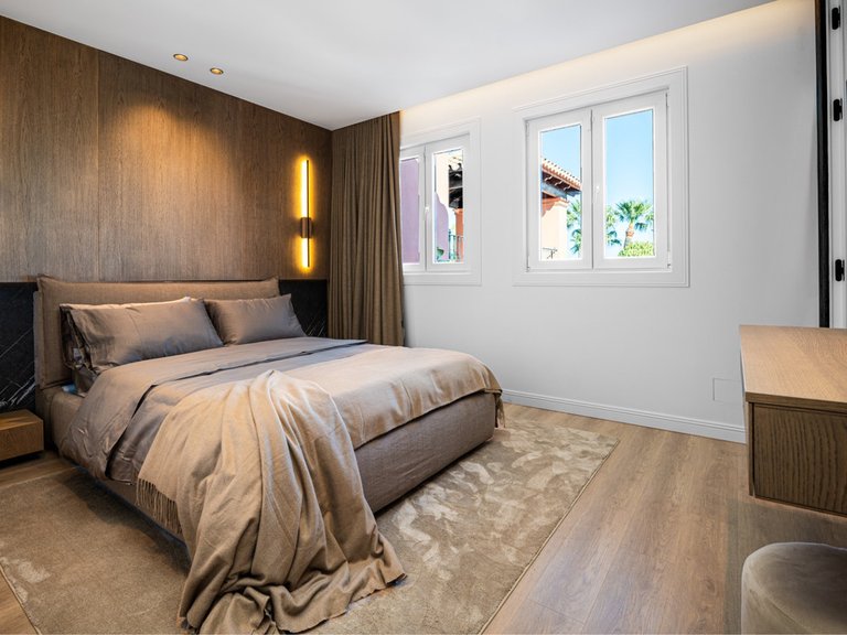 Town House for Sale in Benahavis, Malaga 17