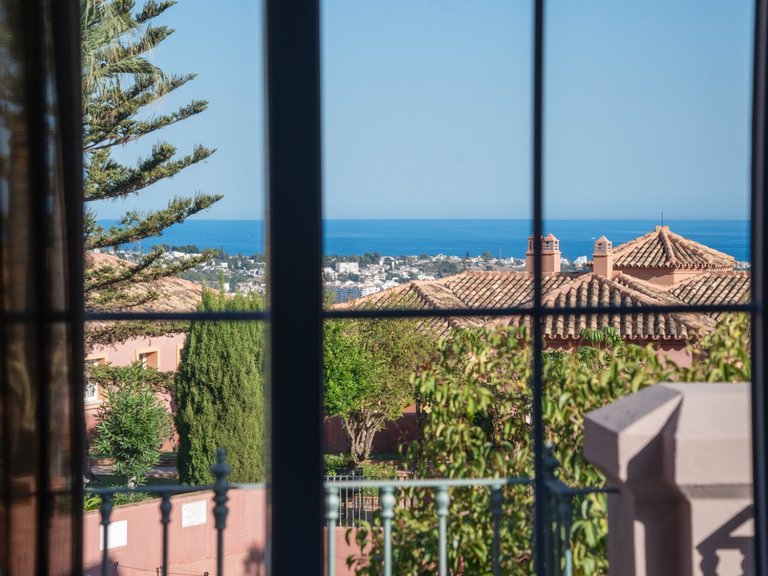 Town House for Sale in Benahavis, Malaga 28
