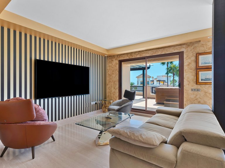 Penthouse for Sale in Marbella, Malaga 9