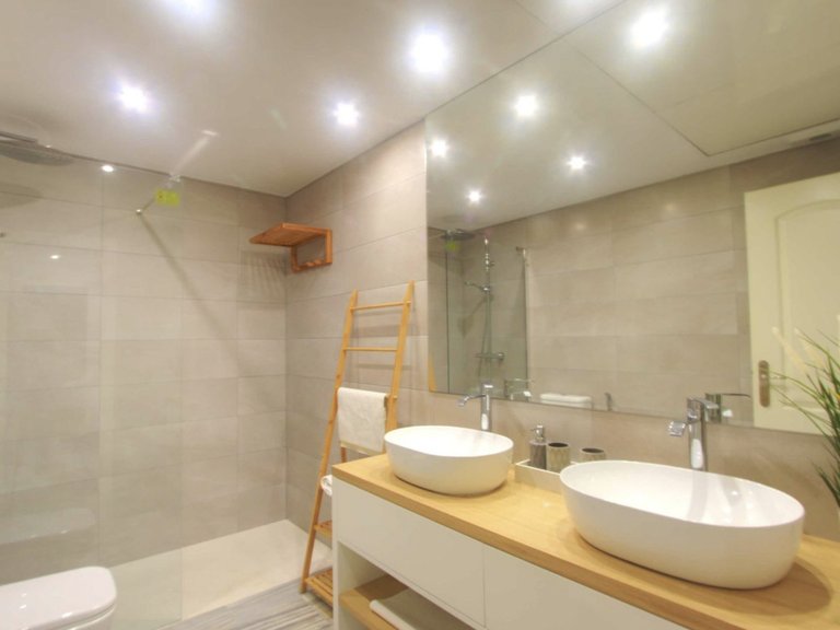 Elegant 3-Bedroom Ground Floor Apartment in Prime Beachfront Community – Golden Beach, Elviria 11