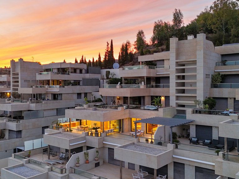 Apartment for Sale in Marbella, Malaga 44