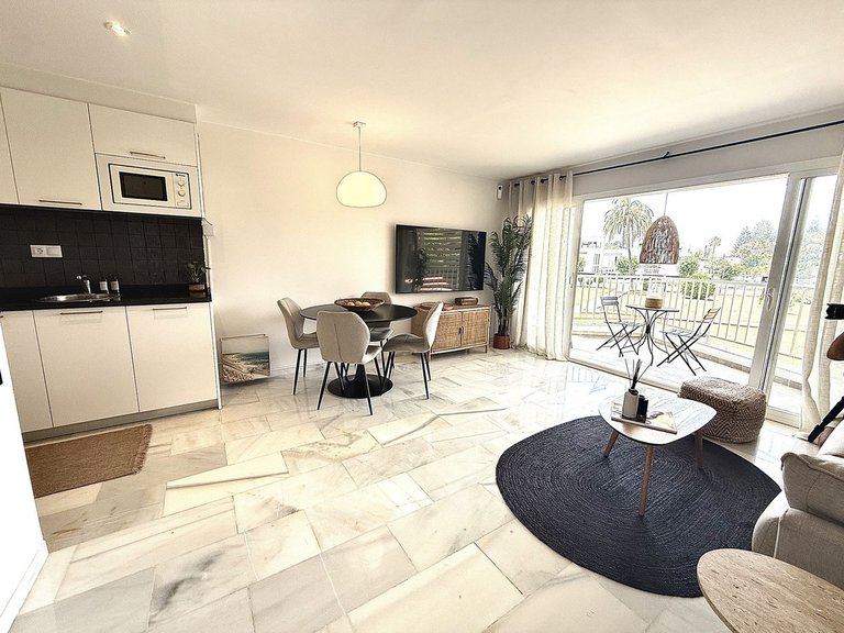 Apartment for Sale in San Pedro De Alcantara, Malaga 4