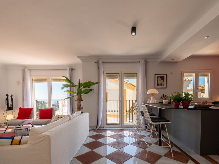 Radhus i La Heredia 6