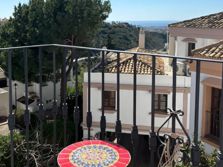 Radhus i La Heredia 23