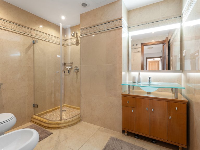 Town House for Sale in Marbella, Malaga 18