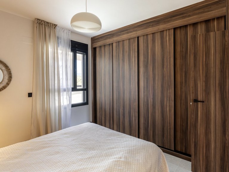 Elegant 2-Bedroom Apartment with Breathtaking Panoramic Views in Marbella 11