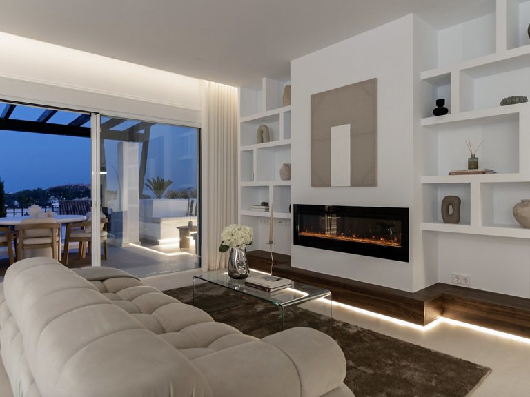 Prestigious corner duplex with panoramic sea views 8