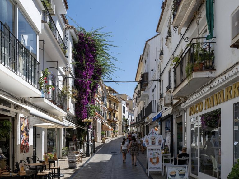 Apartment for Sale in Marbella, Malaga, 1