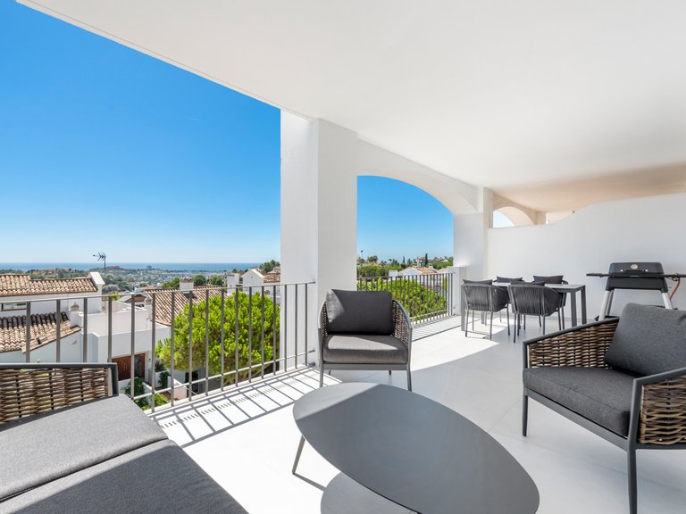 Apartment for Sale in Benahavis, Malaga 1