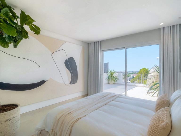 Elegante ático de dos plantas con piscina privada y vistas panorámicas – La Quinta, Benahavís 13